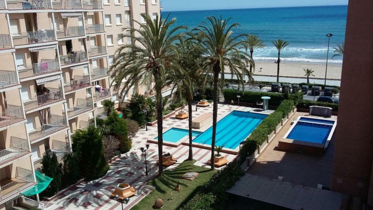 セグル・デ・カラフェルSea Front Apart. 2 Pools / 1ª Linea. 2 Piscinasアパートメント エクステリア 写真